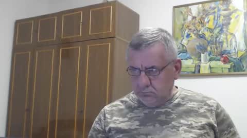 Macho online show from April 18, 9:04 pm