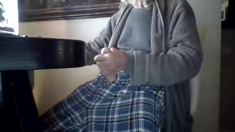 Snapshot of mack1960959307 chatting on November 1, 10:39 am Big mack 1 online show from November 1, 10:39 am