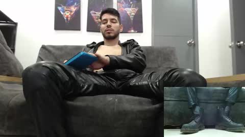 Snapshot of mack_daniels chatting on October 21, 9:26 pm instagram mackdanielsx online show from October 21, 9:26 pm