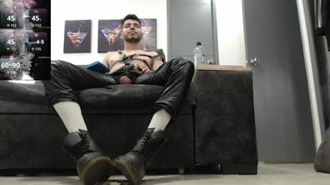 instagram mackdanielsx online show from April 8, 9:48 pm