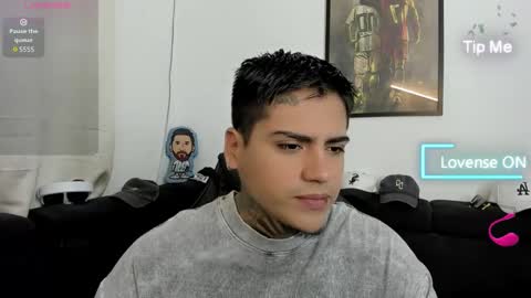 Snapshot of mad_maxxx1 chatting on November 17, 11:49 am max online show from November 17, 11:49 am