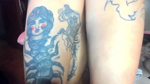 Snapshot of madam_sativa chatting on January 13, 6:49 pm di online show from January 13, 6:49 pm