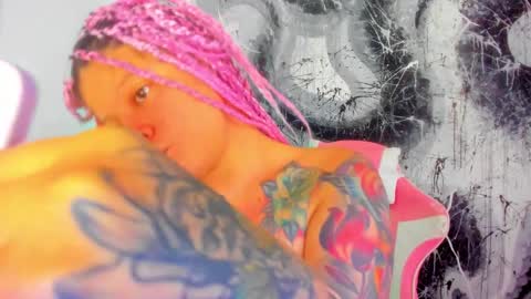 Snapshot of madam_sativa chatting on October 2, 6:26 pm di online show from October 2, 6:26 pm