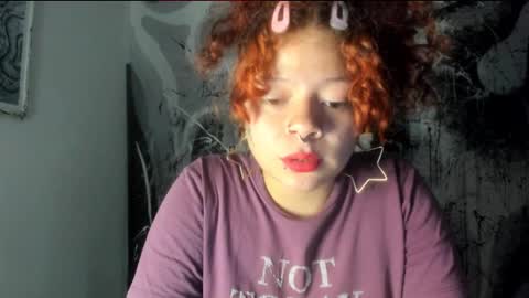 Snapshot of madam_sativa chatting on October 16, 8:43 pm di online show from October 16, 8:43 pm