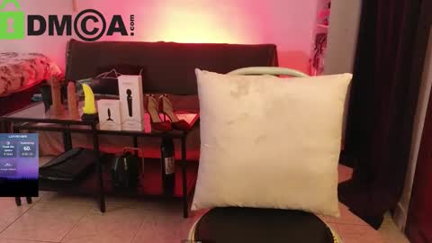 Snapshot of madame_lia chatting on September 28, 1:27 pm Madame La online show from September 28, 1:27 pm