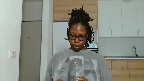 YourMadamIndigo online show from January 14, 11:16 am