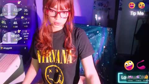 Snapshot of madcatberry chatting on September 12, 4:34 am alex online show from September 12, 4:34 am