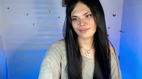 Snapshot of maddiejackson chatting on December 20, 6:35 pm Im ZY DONT FORGET TO FOLLOW ME - online show from December 20, 6:35 pm