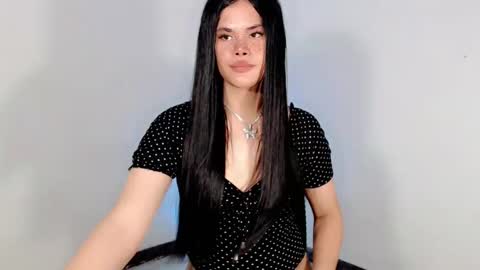 Snapshot of maddiejackson chatting on February 2, 8:19 pm Im ZY DONT FORGET TO FOLLOW ME - online show from February 2, 8:19 pm