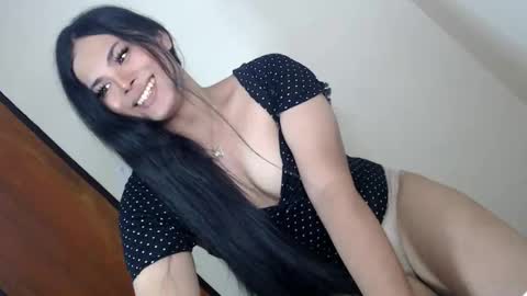 Snapshot of maddiejackson chatting on November 5, 2:00 am Im ZY DONT FORGET TO FOLLOW ME - online show from November 5, 2:00 am