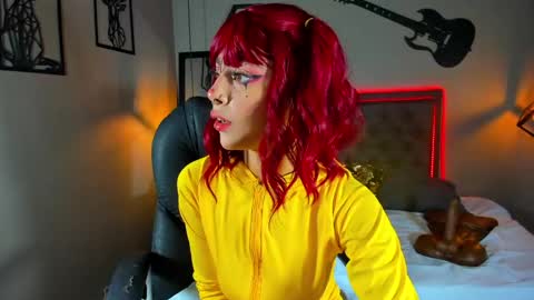 Snapshot of maddiiebrooks chatting on January 19, 3:32 pm Maddie online show from January 19, 3:32 pm