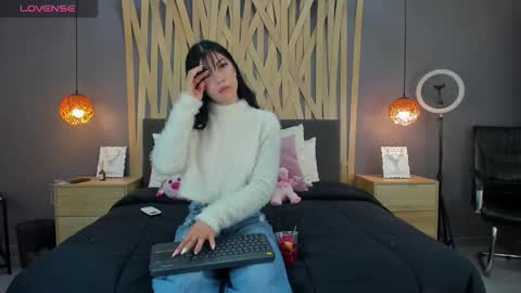 Snapshot of maddison_foxxx chatting on February 24, 12:25 pm Madisson online show from February 24, 12:25 pm