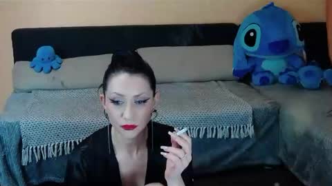 Snapshot of maddison_summer chatting on February 2, 2:38 am Maddison Summer online show from February 2, 2:38 am