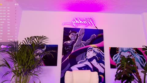 maddy_uwu online show from December 5, 8:55 am