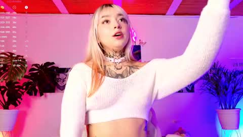 maddy_uwu online show from February 25, 2:58 am