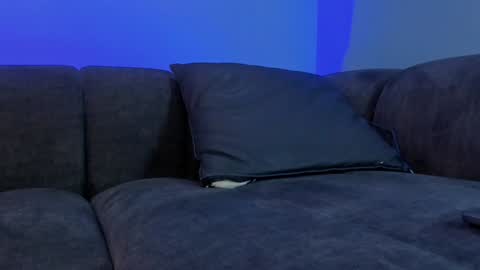 Maddy  online show from December 13, 3:05 am