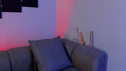 Maddy  online show from February 12, 2:10 pm