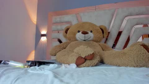  Maddy Crofft online show from March 6, 5:22 pm