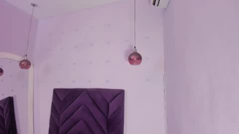 Snapshot of maddyjohnsonn chatting on September 29, 3:22 am maddyjohnsonn online show from September 29, 3:22 am