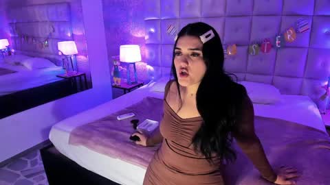 Maddy online show from April 16, 11:33 am