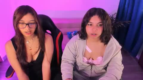 madelaine_taylor online show from November 15, 4:25 pm