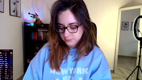 Snapshot of madelamee chatting on November 20, 9:25 pm madelamee online show from November 20, 9:25 pm