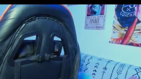 Snapshot of madeleine_love21 chatting on November 11, 4:12 am Madeleine online show from November 11, 4:12 am