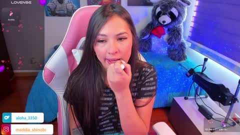 Snapshot of madeleine_shinobi chatting on January 26, 8:34 pm Emily Only Fans online show from January 26, 8:34 pm