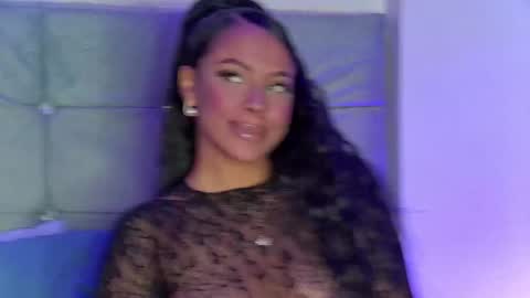 Snapshot of madeleinxxx_ chatting on December 29, 5:53 am madeleinxxx_ online show from December 29, 5:53 am