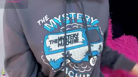 Snapshot of madelin_clerk chatting on December 27, 2:01 pm Madelin Clerk online show from December 27, 2:01 pm