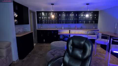 Madeline online show from March 6, 9:03 am