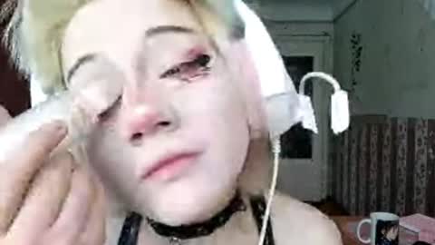 Snapshot of madgezari chatting on March 4, 7:25 am Alice Kaneki online show from March 4, 7:25 am