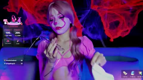 Snapshot of madiixwatson chatting on October 24, 10:44 am Madison Watson online show from October 24, 10:44 am