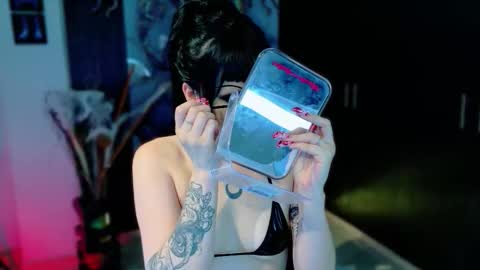 Snapshot of madison_jacksonn chatting on November 11, 9:26 pm madison_jacksonn online show from November 11, 9:26 pm