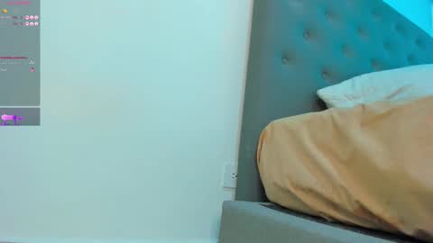   online show from March 4, 4:13 pm