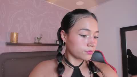 M A D I S O N online show from December 19, 7:43 pm