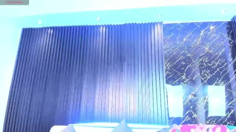 Snapshot of madisonanngel chatting on November 5, 9:04 pm Madison Angel online show from November 5, 9:04 pm