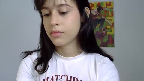 Snapshot of madisonbyers chatting on January 18, 2:23 pm Ig madis0nbyers online show from January 18, 2:23 pm