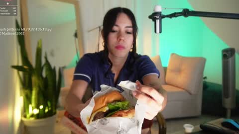 Snapshot of madisonlara chatting on January 1, 6:59 pm madisonlara online show from January 1, 6:59 pm