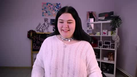 madisonmongomery online show from December 25, 9:24 am