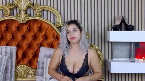 madisonrusso online show from October 16, 6:47 am