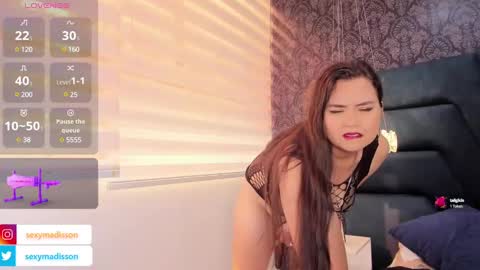 Snapshot of madisson7 chatting on February 12, 1:27 pm Madisson online show from February 12, 1:27 pm