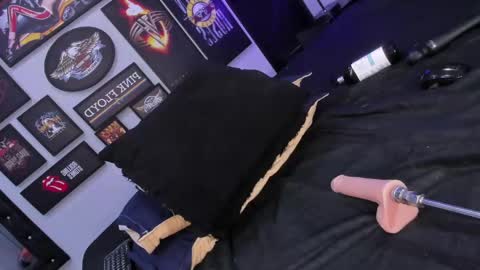 Snapshot of madisson7 chatting on March 6, 6:30 am Madisson online show from March 6, 6:30 am