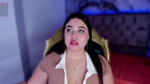 Snapshot of madissonlee__ chatting on October 2, 7:43 pm madissonlee__ online show from October 2, 7:43 pm