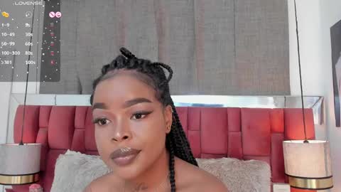 Madisson Lopez online show from April 15, 8:31 pm