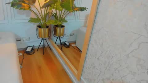 madissonmoore5 online show from September 10, 12:16 pm