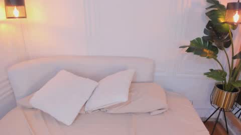 madissonmoore5 online show from September 23, 12:30 pm