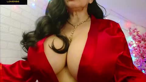 Leena online show from March 25, 7:09 pm