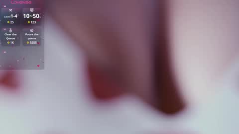 Snapshot of madnessalise chatting on February 13, 7:10 pm Alice online show from February 13, 7:10 pm