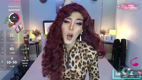 Snapshot of madnesswilxx chatting on October 12, 1:48 am Wil online show from October 12, 1:48 am